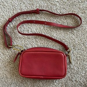 Madewell Leather Carabiner crossbody bag in red